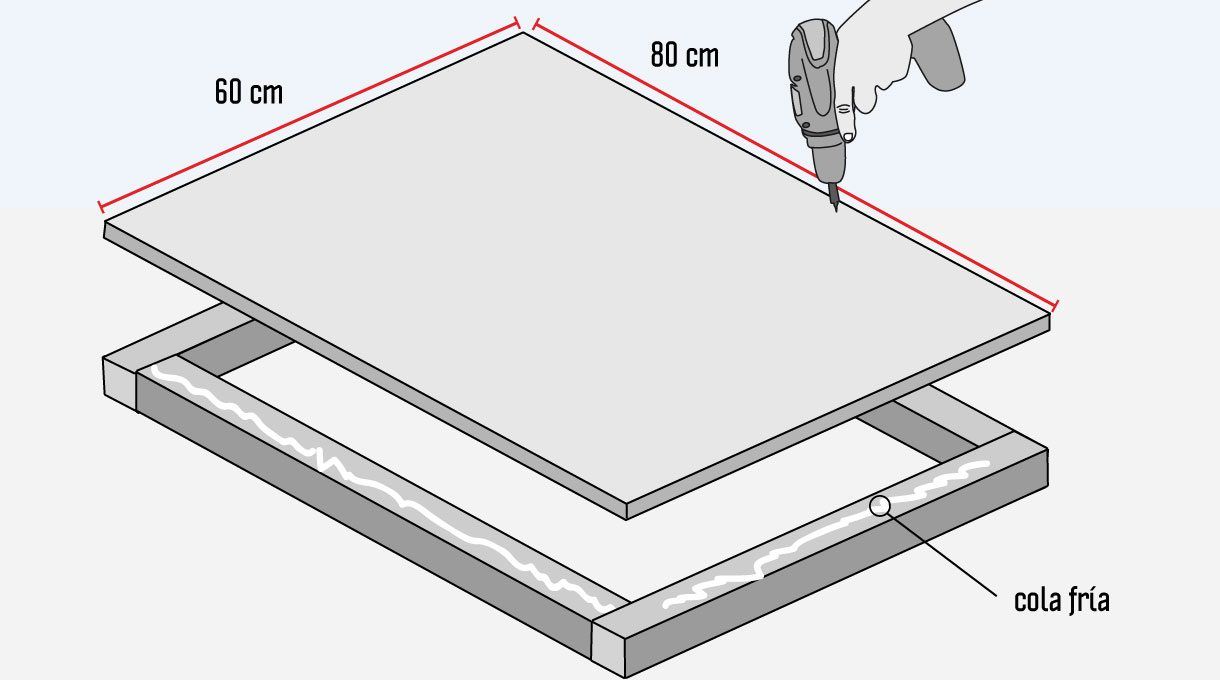 La base es una tarima que se arma con 4 cortes de pino cepillado que miden 72 y 60 cm, y un trozo de terciado de 80 x 60 cm. Aplica cola fría sobre los trozos de pino y fíjalos con tornillos de 3