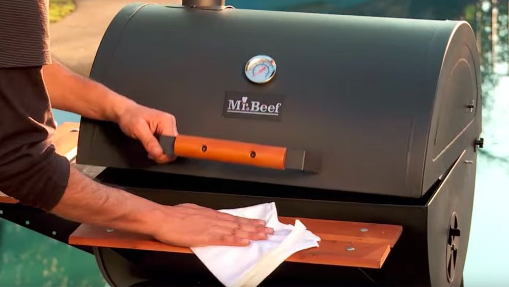 <strong> ¿Cómo mantener </strong> una parrilla a carbón?