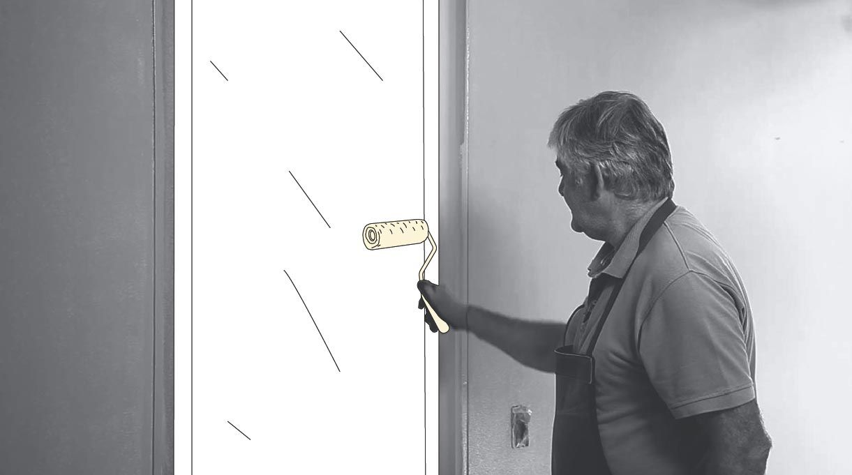 Pintar la puerta con rodillo