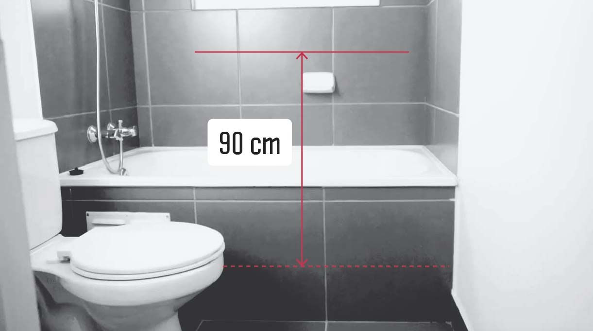 Medir 90 cm desde el piso de la ducha