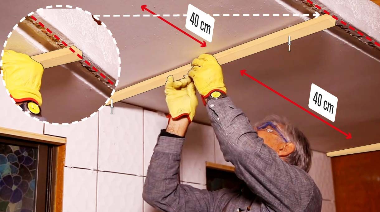 iguala el techo de la logia en caso que sea irregular, instalando listones de 2 x 1” en todo el contorno del techo y atornillándolos a la losa cada 40 cm con tarugos clavo
