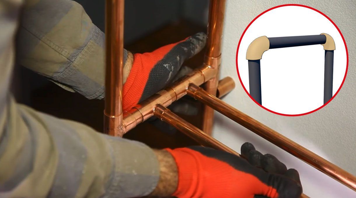 para unir e instalar los tubos hay que comenzar uniendo todos los tubos de una columna para comprobar que calcen en tamaño. Luego, se pegan con el pegamento.
