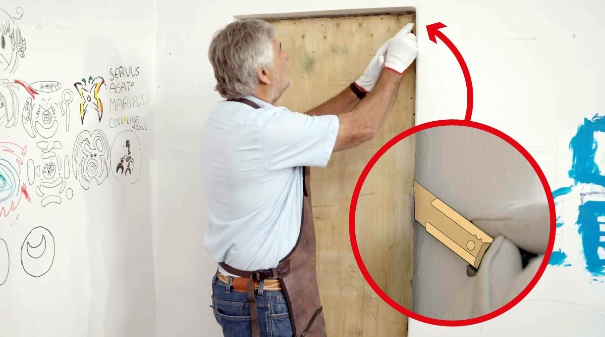 Sacar la plancha de madera con un cuchillo cartonero