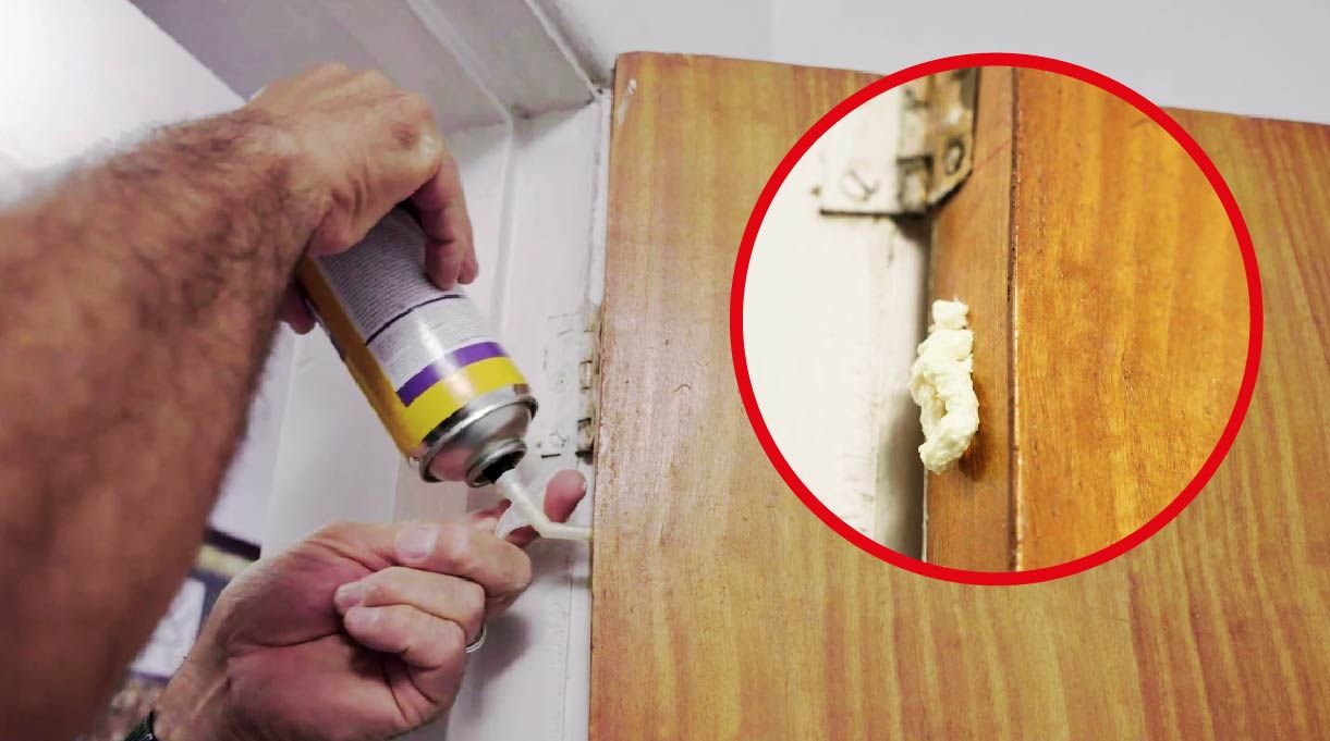Espuma con efecto expansivo que rellena el interior de la puerta, formando una capa que aísla el sonido y el calor