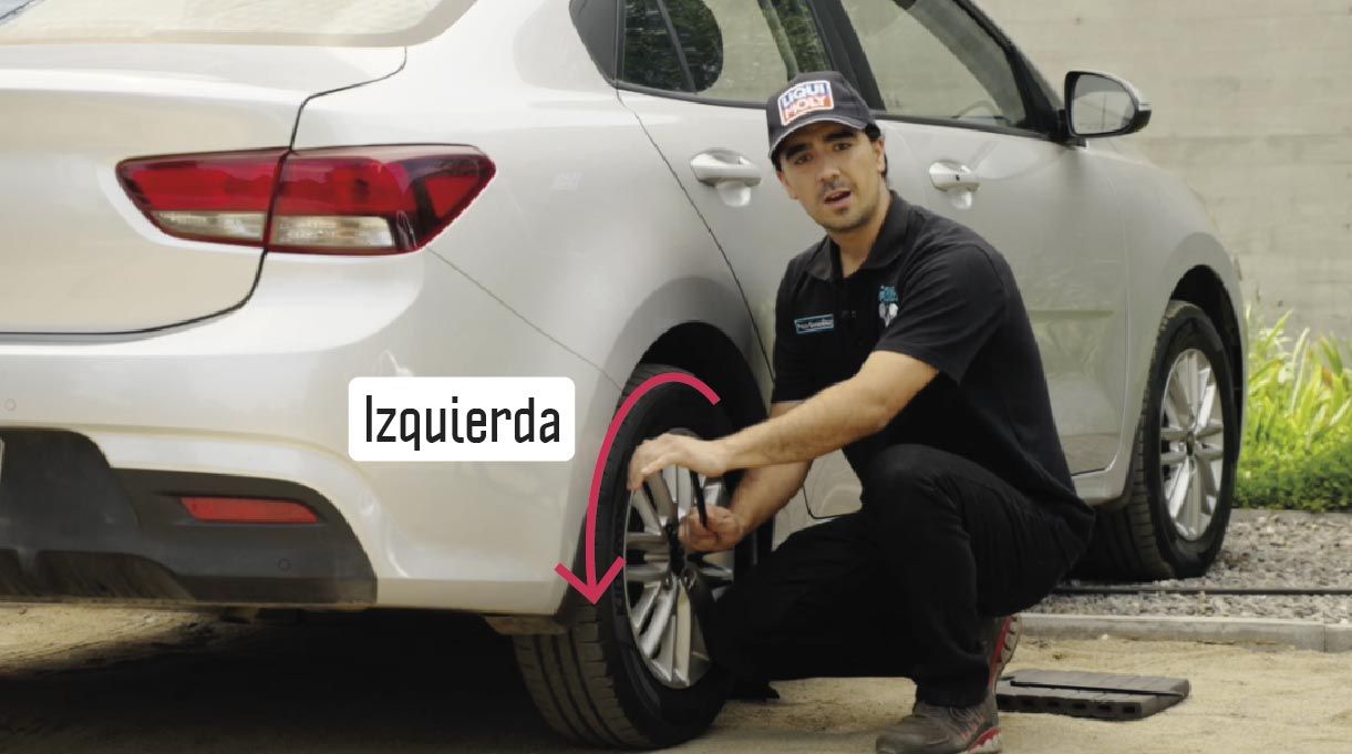 La llave se gira hacia la izquierda