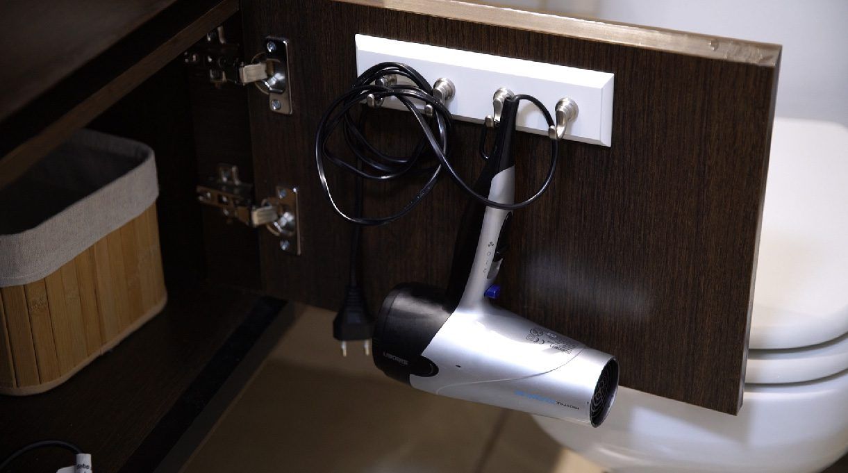 Colgador de llaves para ordenar baño
