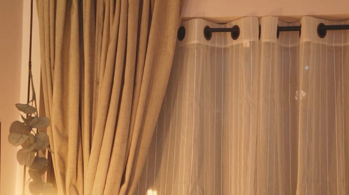 colocar cortinas