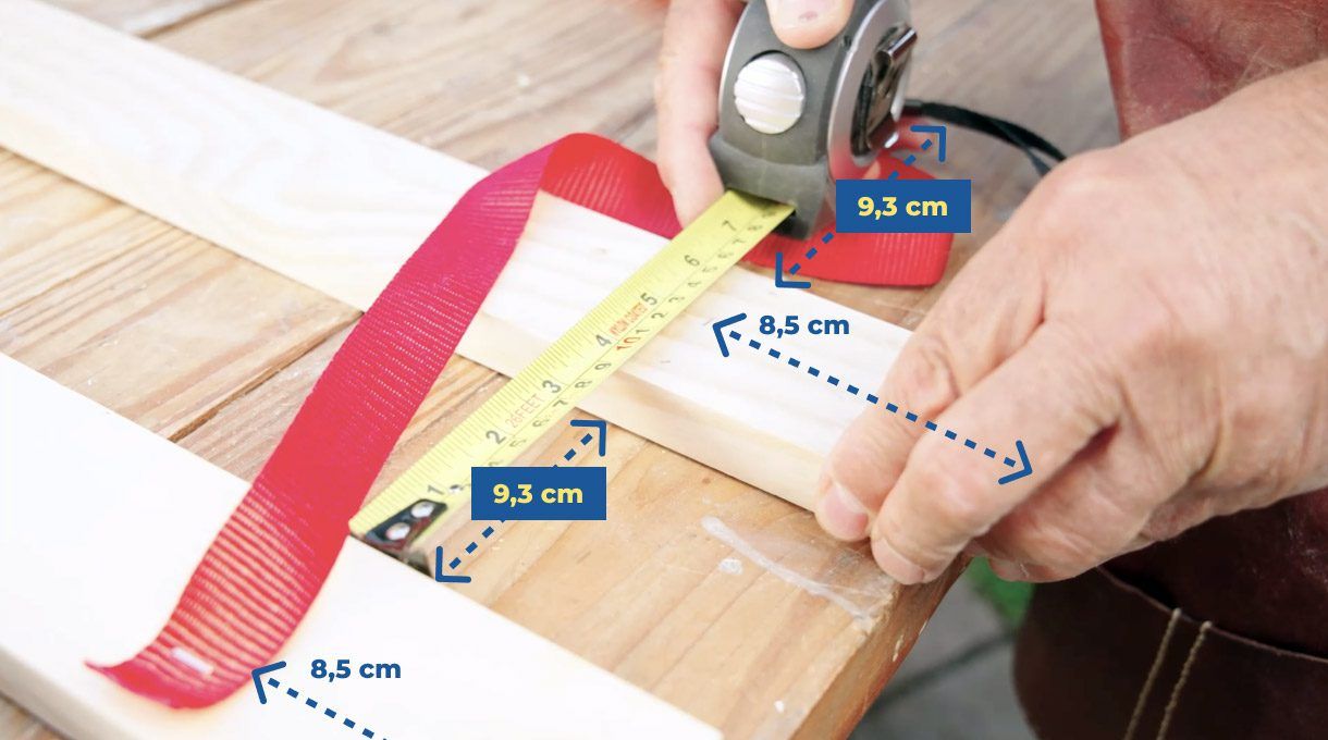 mide y marca la separación de las tablas a 9,3 cm
