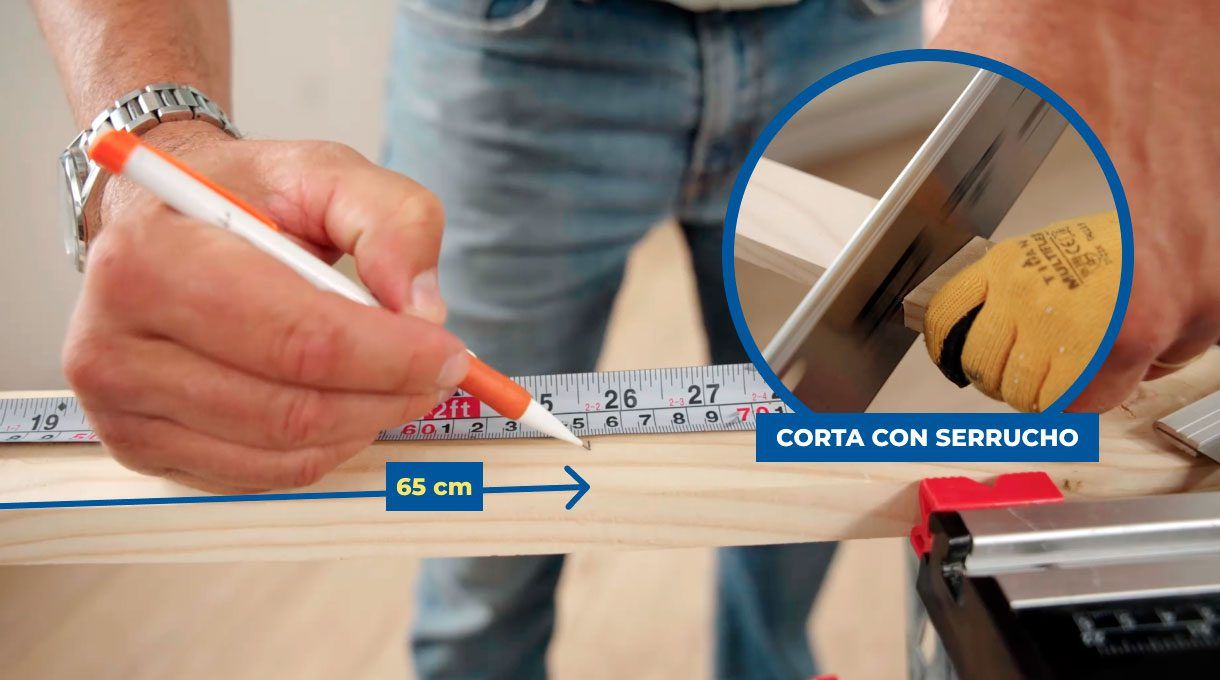 Medición y corte de la madera con serrucho.