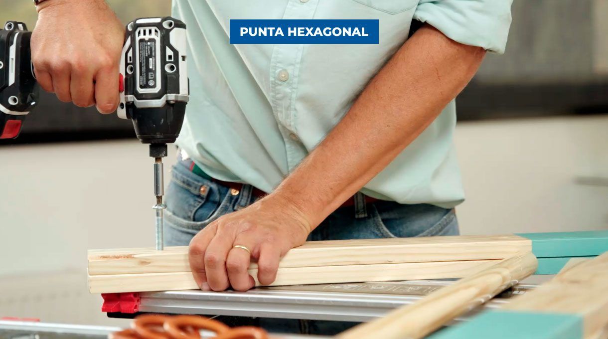 Fijación de maderas con perno.