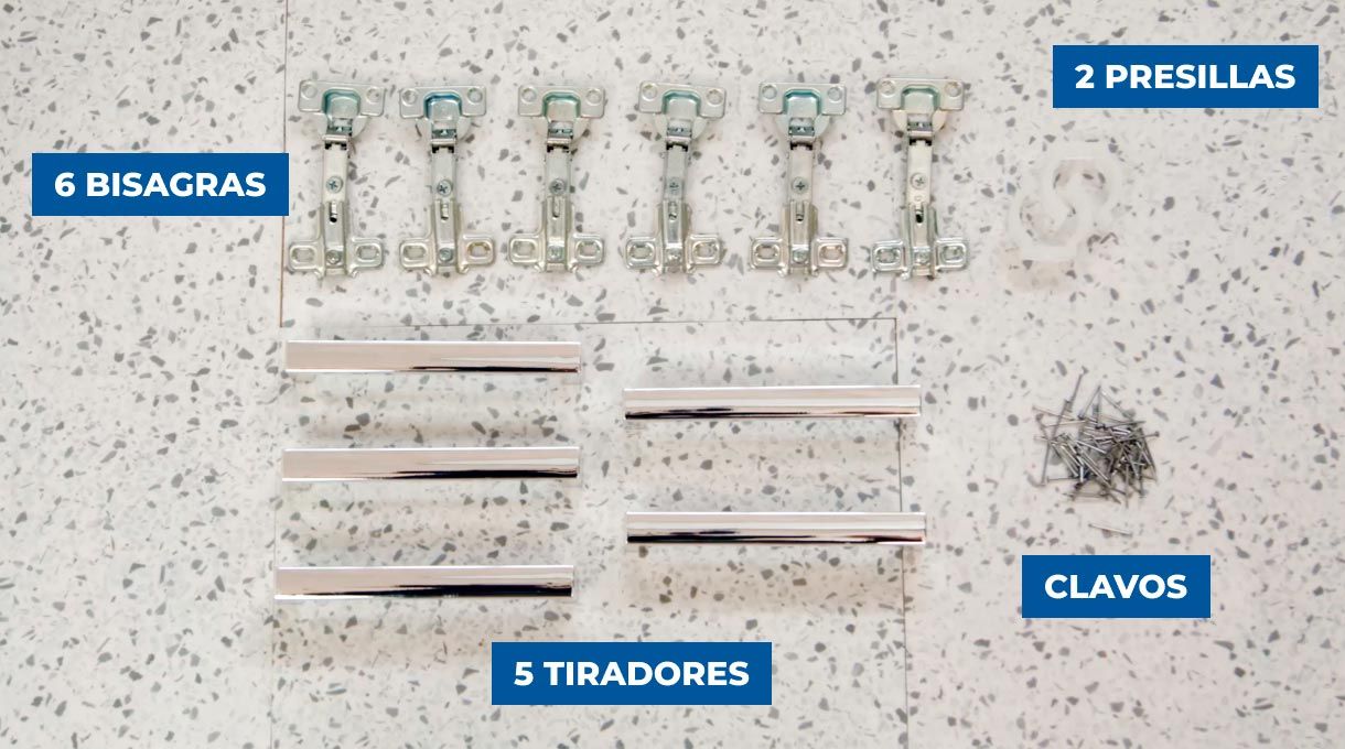 Bisagras y tiradores para armar mueble de cocina