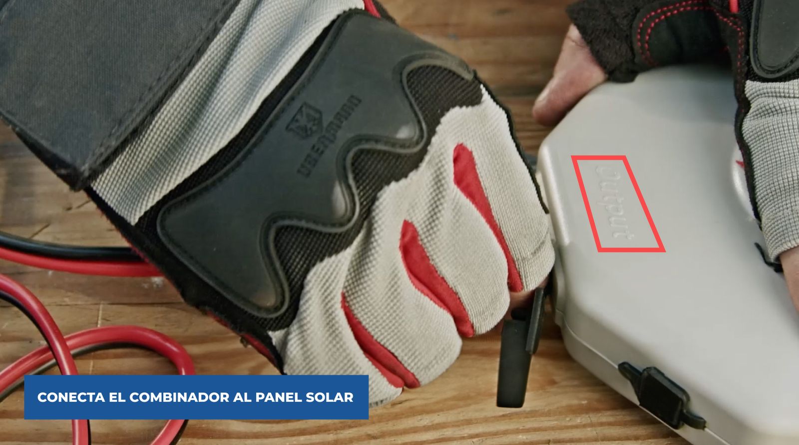 Conexión del combinador al panel solar