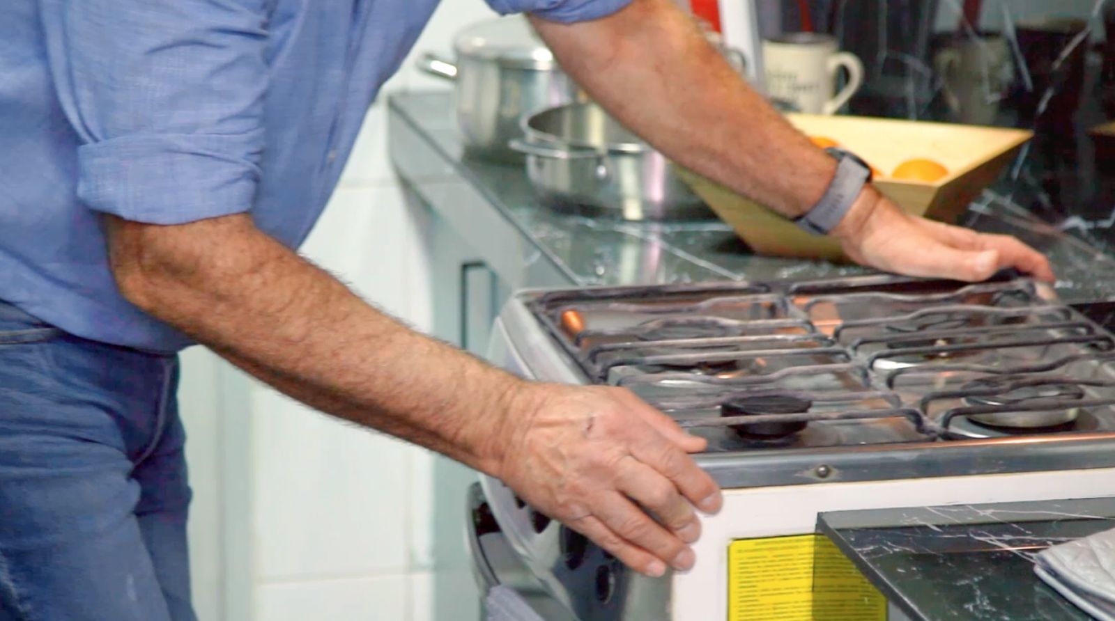 Retiro de la cocina para pintar cerámicas