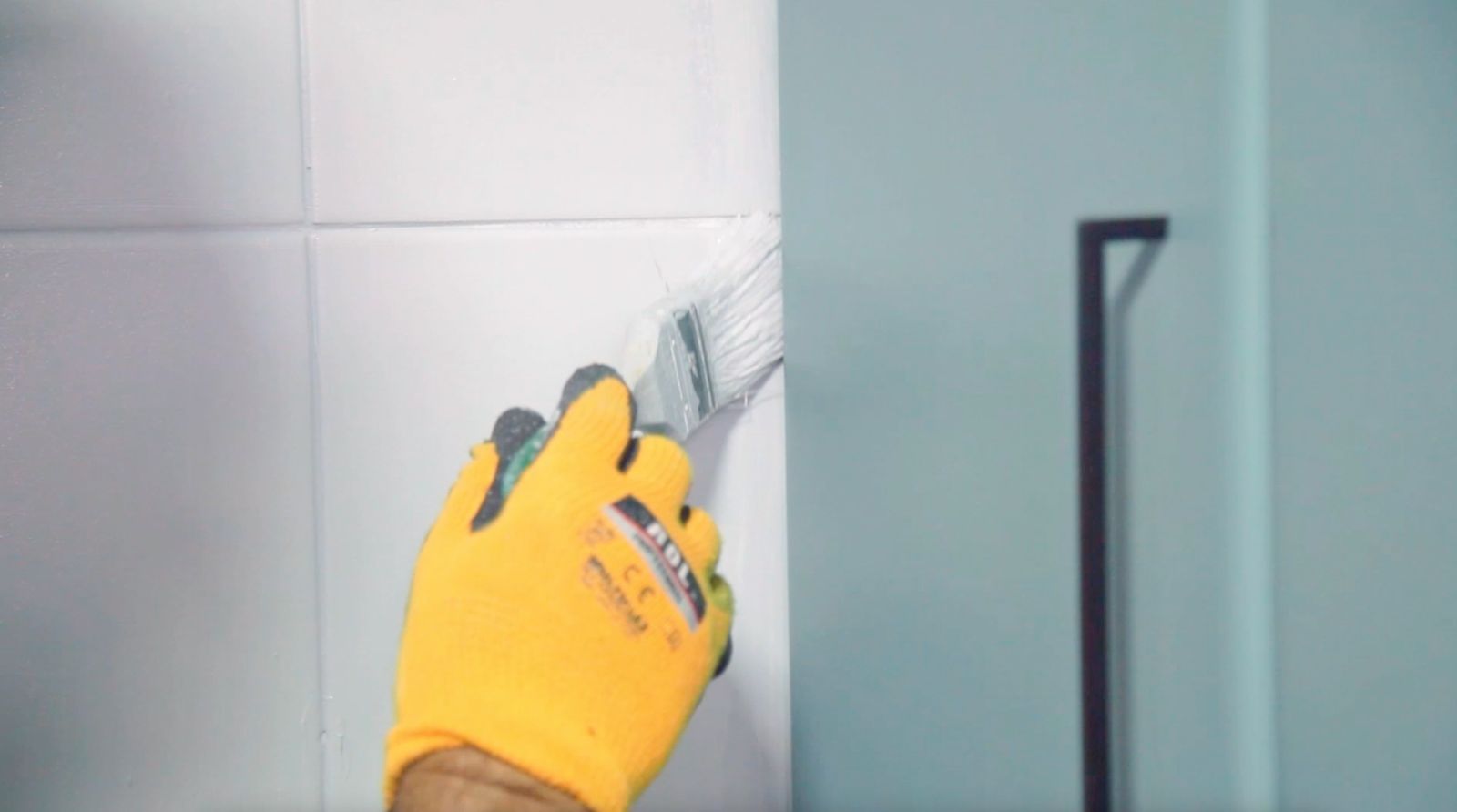 Segunda mano de esmalte al agua interior para pintar cerámicas