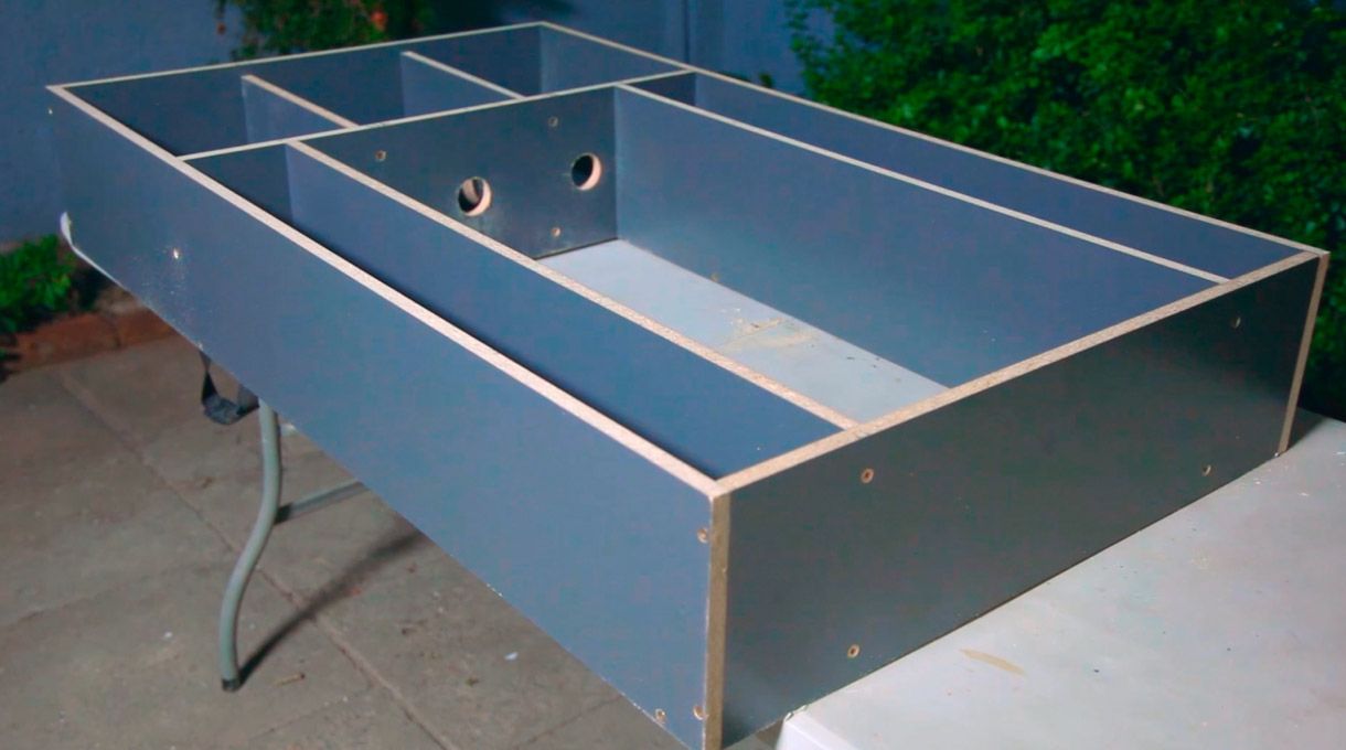 Estructura terminada del mueble para tv