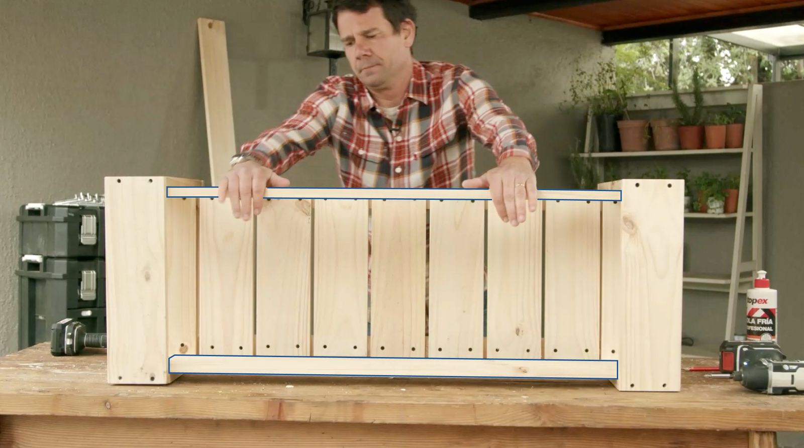 Banco de madera de lado para fijar trozos de 1 x 5