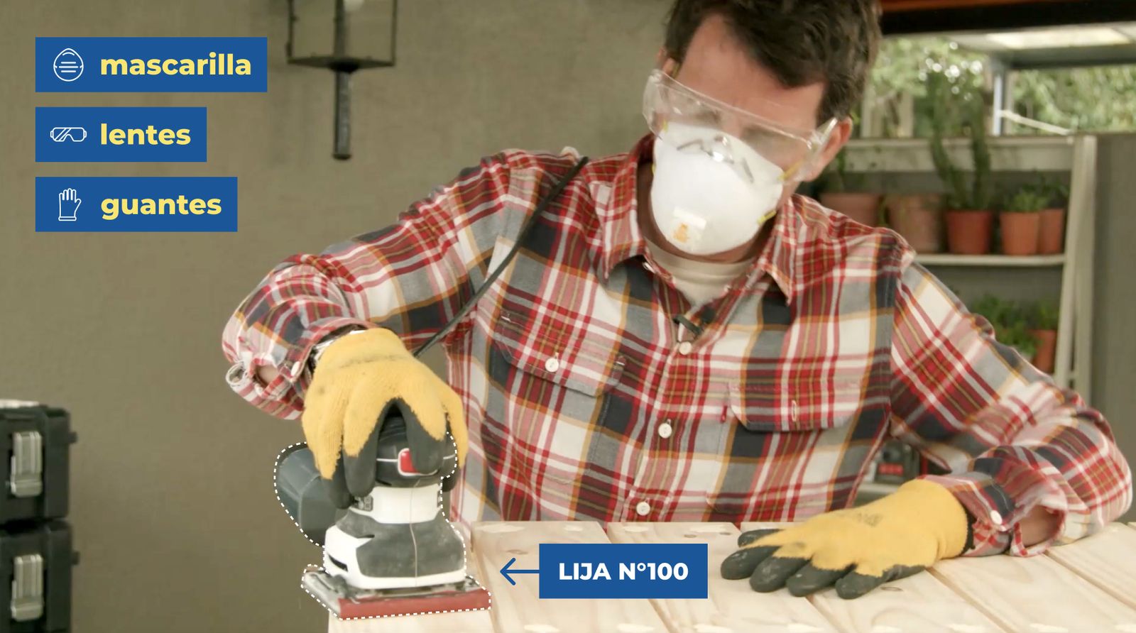 Lijadora orbital con lija n°100 para lijar banco de madera