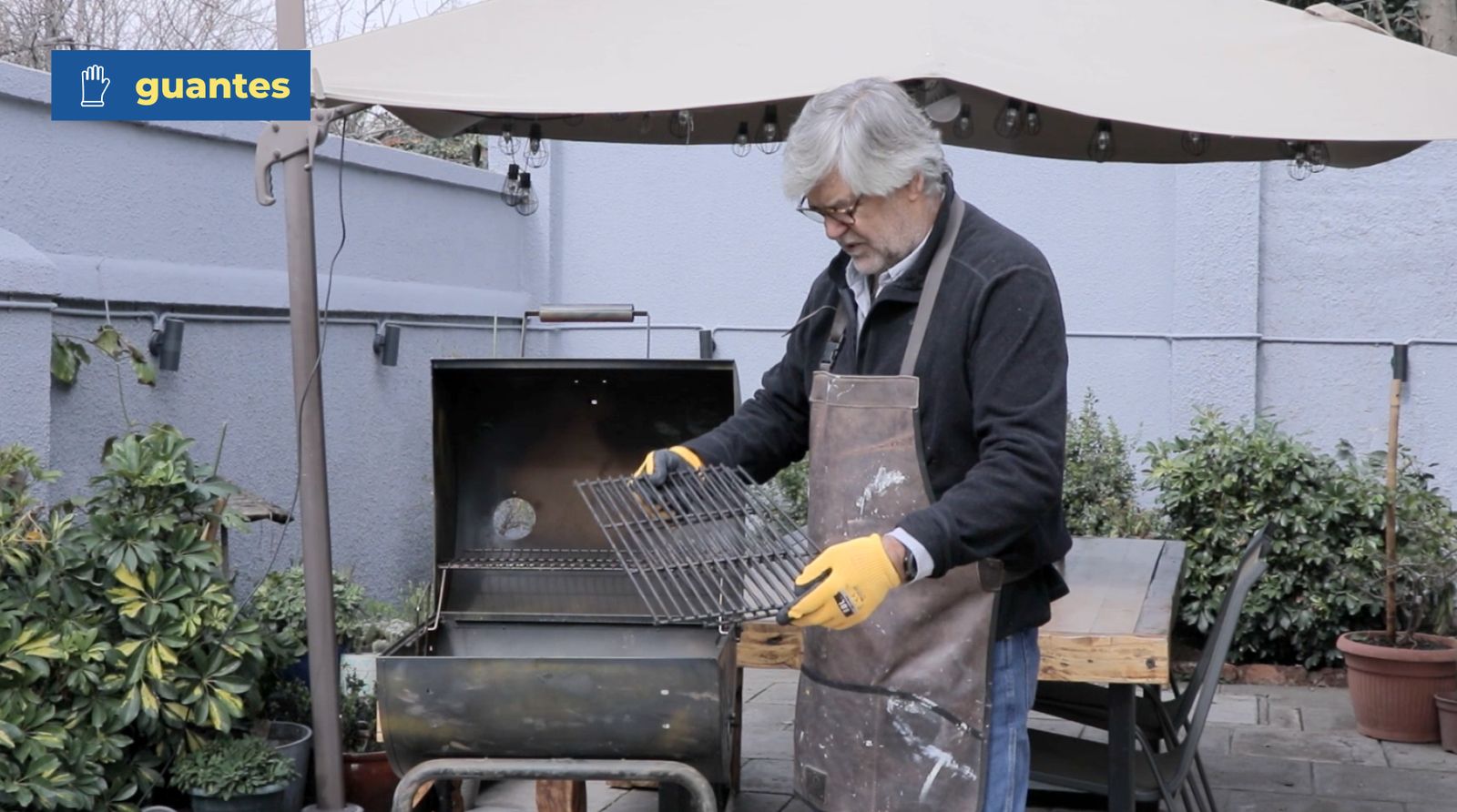 Desarmado de parrilla a carbón para reparación
