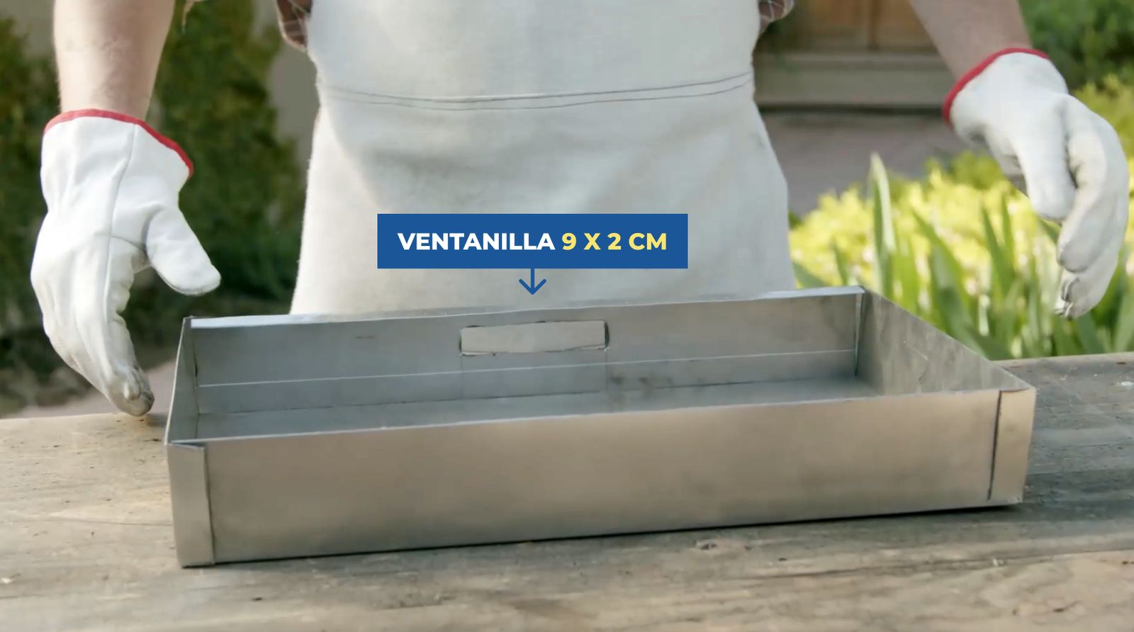 Se ve el cajón de metal hecho con la plancha