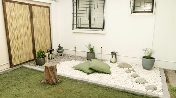 Se ve el jardín japonés en casa terminado