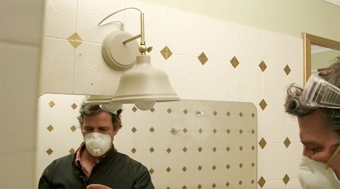 Apliqué del baño moderno instalado