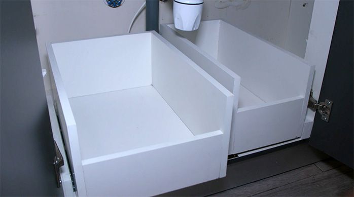 Mueble organizador de artículos de aseo y limpieza terminado