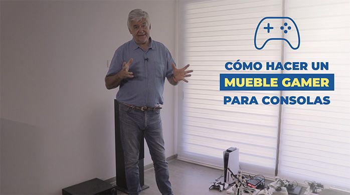 un hombre dispuesto a explicar cómo hacer un mueble gamer para consolas