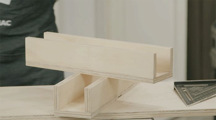 los dos suples de madera necesarios para el mueble para ollas y sartenes.