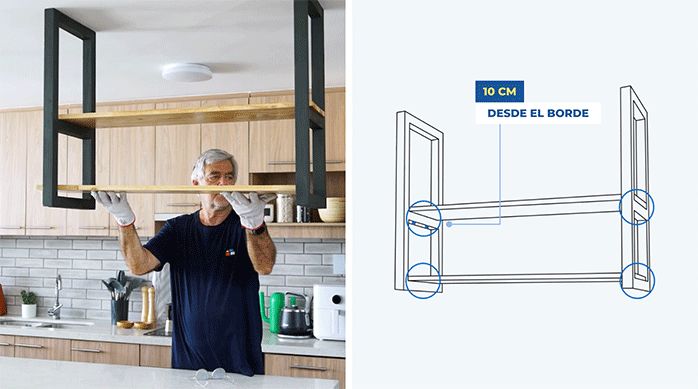 un hombre pone las repisas de madera en los soportes ya instalados de la repisa colgante de cocina.