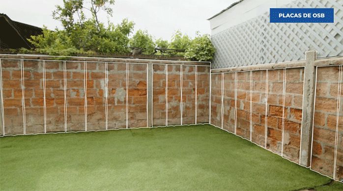 un muro exterior que tiene encima una gráfica que muestra cómo van a ir los tableros de osb para revestirlo.