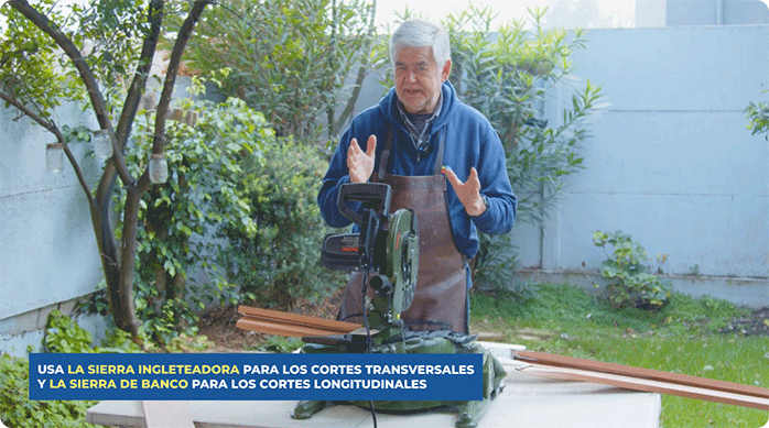 un hombre en un patio frente a una sierra ingleteadora.