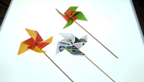 ¿Cómo hacer remolinos de papel?