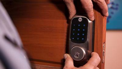 ¿Cómo instalar una cerradura digital?