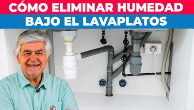 Cómo eliminar humedad debajo del lavaplatos